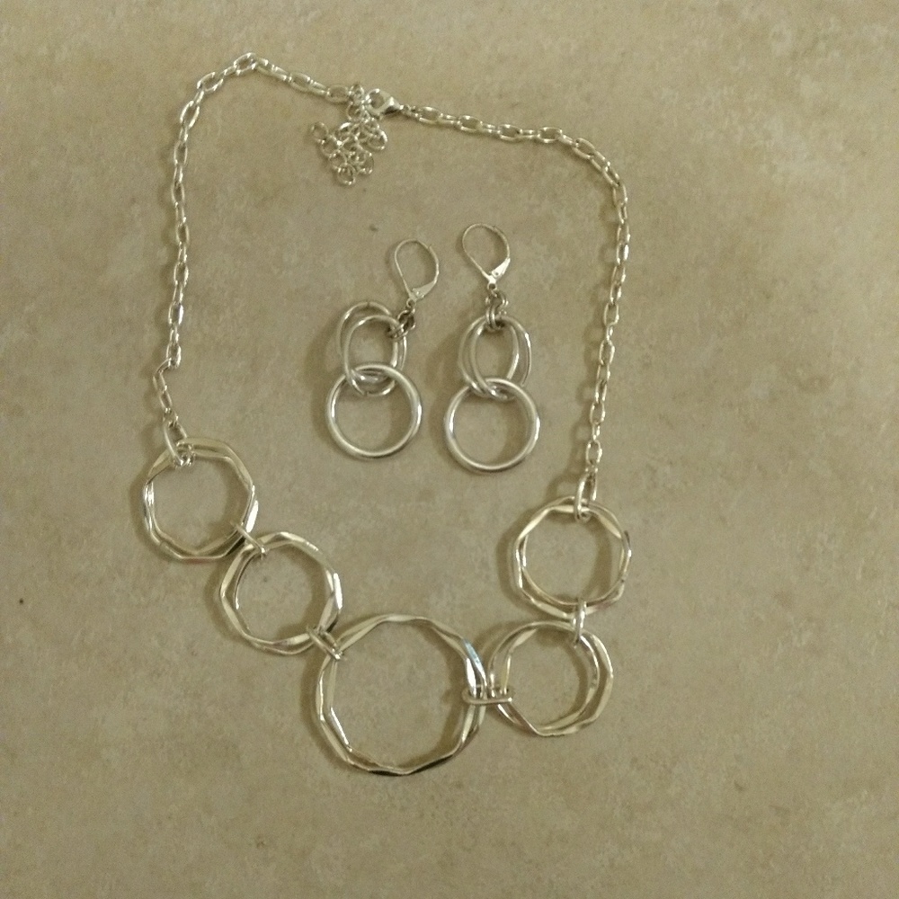 Statement silver tone neckace & Earrings set
